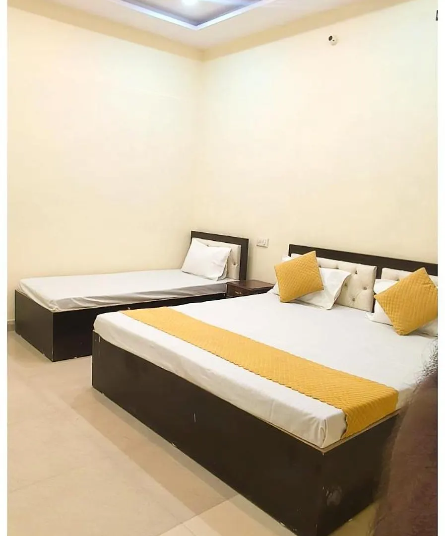 ****  Varanasi Hotel Shri Kashi# Rameshwaram Paying- Near Vishwanath Temple -Free Parking And Wi-Fi Available- A Premium Hotel In Varanasi India