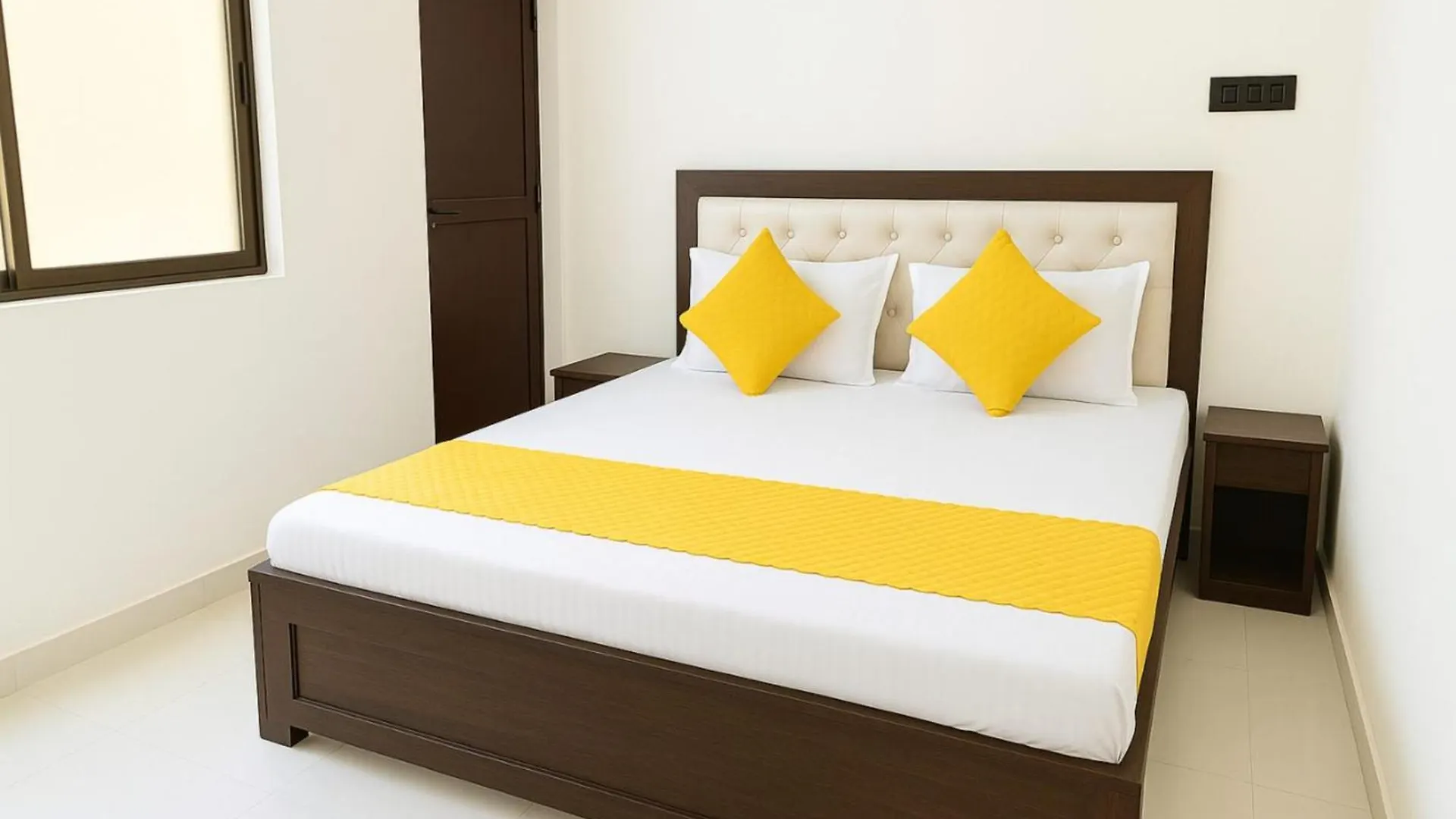 Varanasi Hotel Shri Kashi# Rameshwaram Paying- Near Vishwanath Temple -Free Parking And Wi-Fi Available- A Premium Hotel In Varanasi